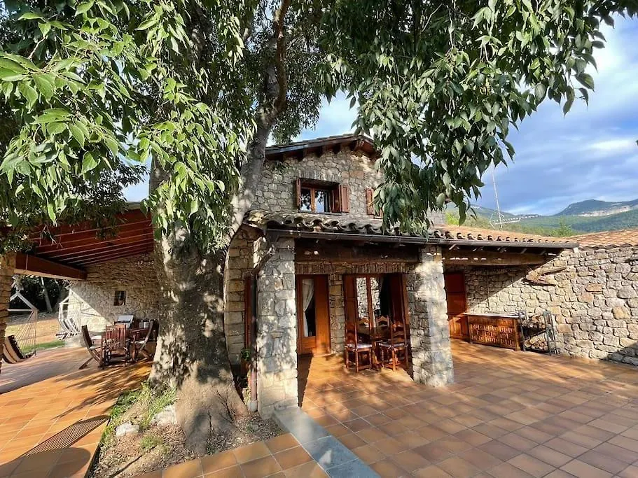 El Vilarot. La casa de piedra en la naturaleza. Gerona Chalet